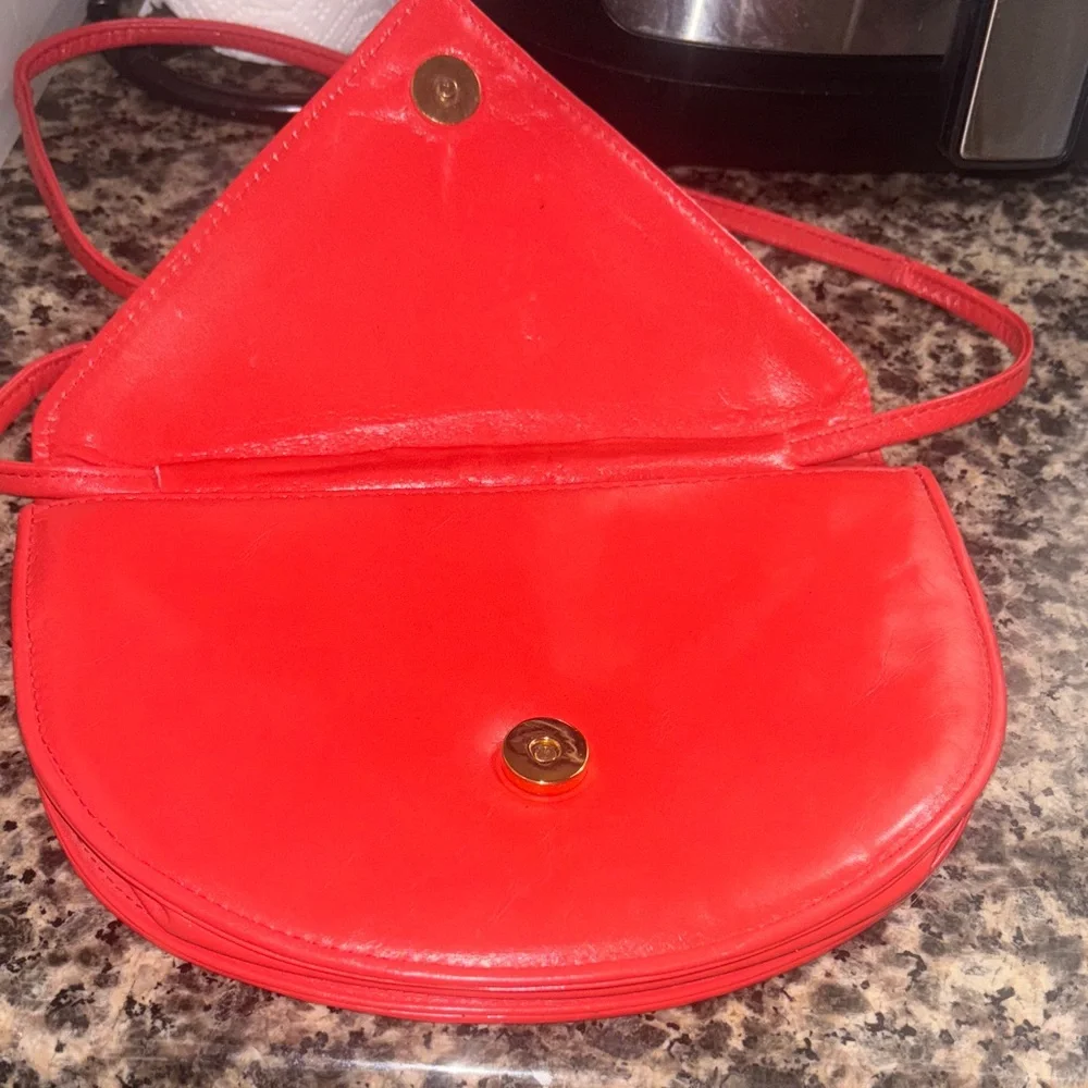Danielle Nicole Red Crossbody Bag - Picture 2 of 6